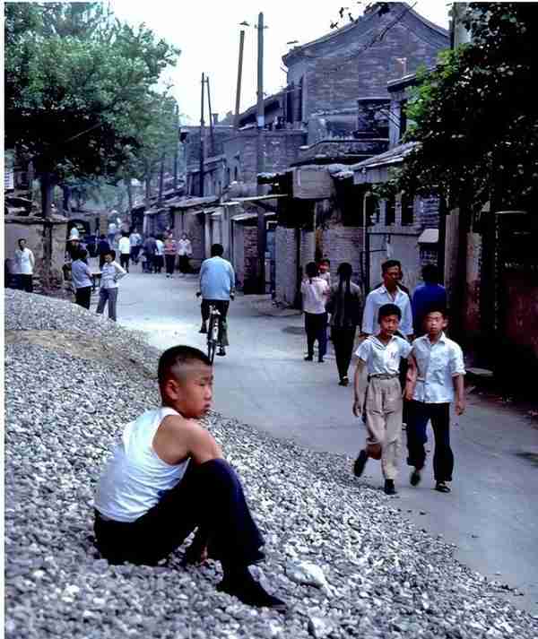 三十年狂飙突进！老照片看七十、八十，九十年代的中国