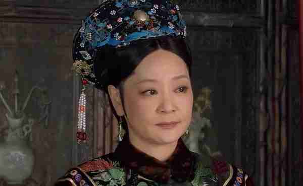 8位自然衰老的中老年女星，个个比刘晓庆优雅多了