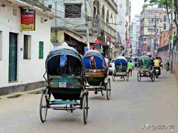孟加拉工资10元一天，脚蹬车是百姓毕生愿望，船员让百姓感动到哭