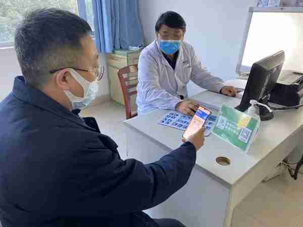 武汉市4368家定点药店支持使用医保电子凭证，扫码购药秒支付