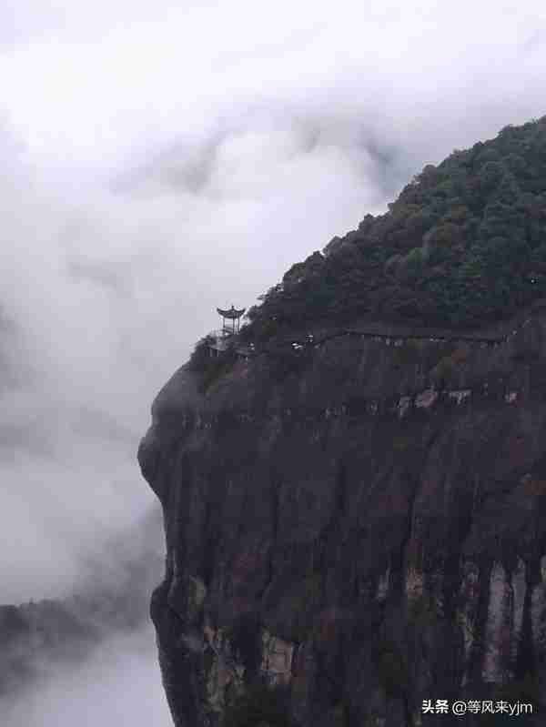 春节自驾游登顶雾气蒙蒙中的台州神仙居