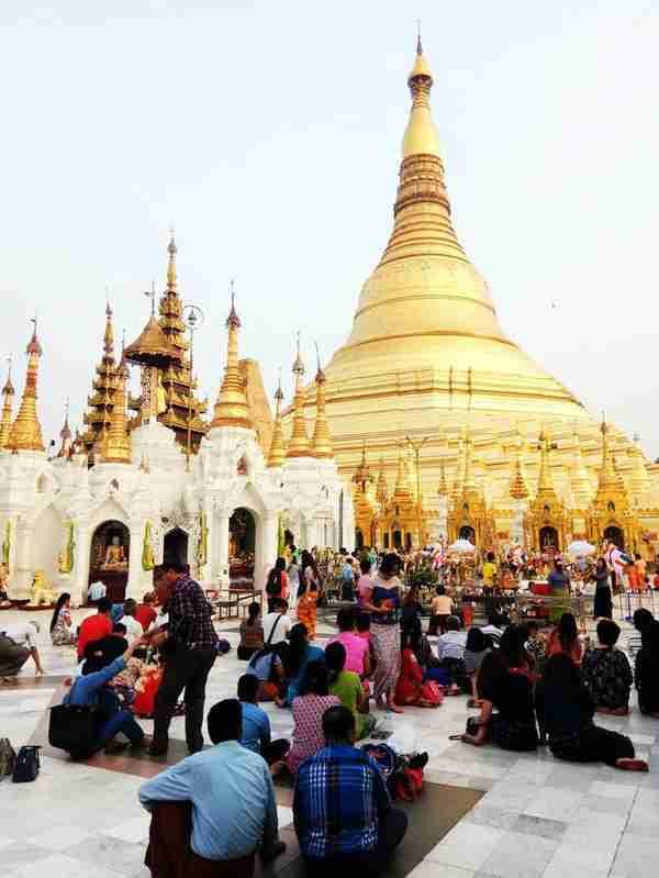 缅甸消费水平低？2000缅币一顿早餐，外地游客直呼太贵吃不起