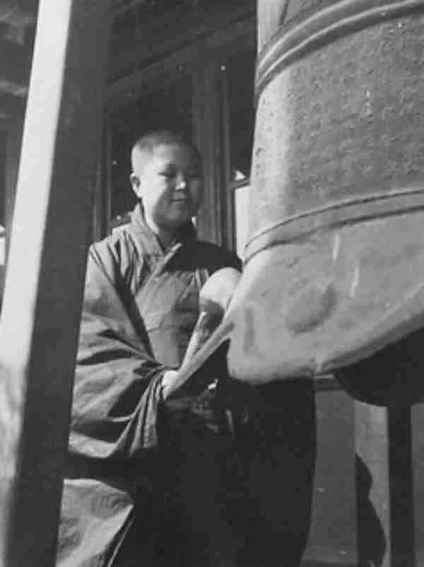 90年前安徽九华山翠峰寺的女尼「14P」